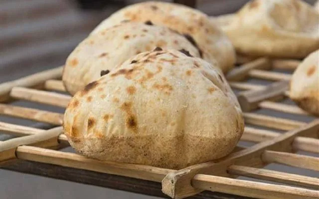 بتخالفوا توجيهات الرئيس ليه ؟ .."برلمانية" تُتطالب بإلغاء قرار تخفيض وزن رغيف الخبز
