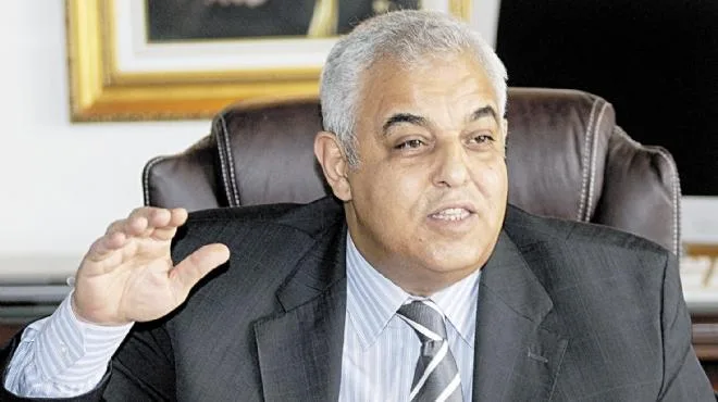 "التحول الرقمي ومواجهة السيول".. وزير الري يجتمع مع القيادات التنفيذية بالوزارة
