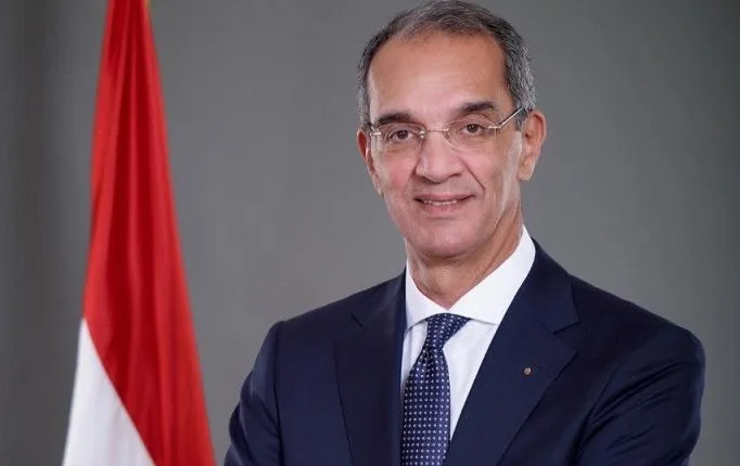 "انسى موظف زمان".. وزير الاتصالات: موظف الحكومة لن تكون أمامه ملفات بالعاصمة الإدارية