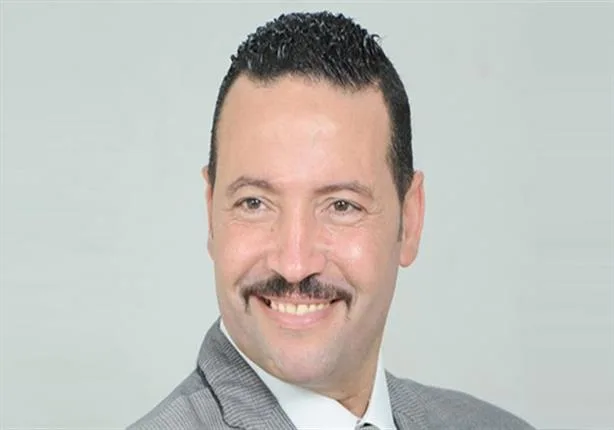 "تقاليع الإنتخابات".. أنصار البرعي يحتفلون بعدم نجاحه في بني سويف