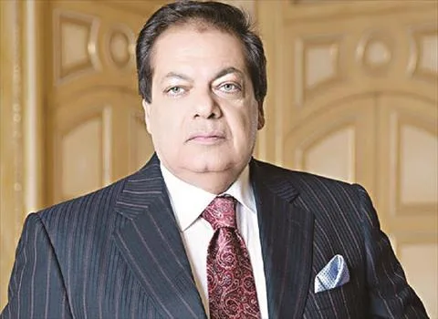 أبو العينين: "الريس أكد على أن اللقاح الحقيقي لمواجهة كورونا هو وعي والتزام المواطنين"