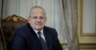 وكيل "اقتصادية البرلمان" يصف رئيس جامعة القاهرة بـ"العالم المستنير"