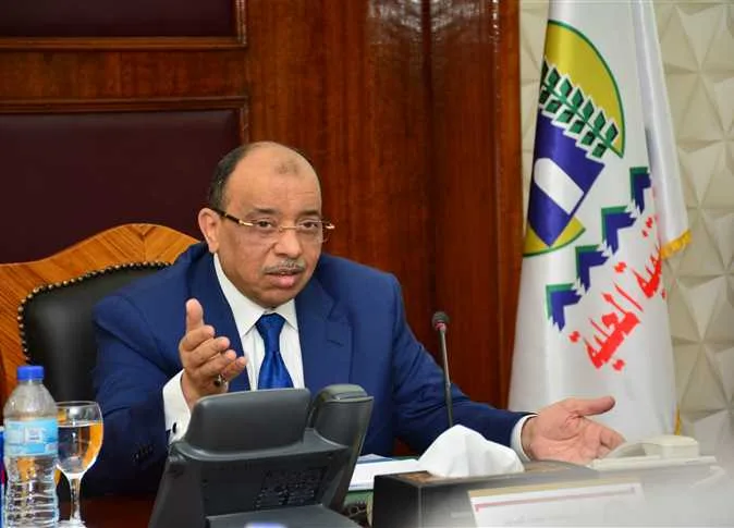 عشان تخلي بالك.. التنمية المحلية توضح عقوبة مخالفة فتح وغلق المحلات التجارية