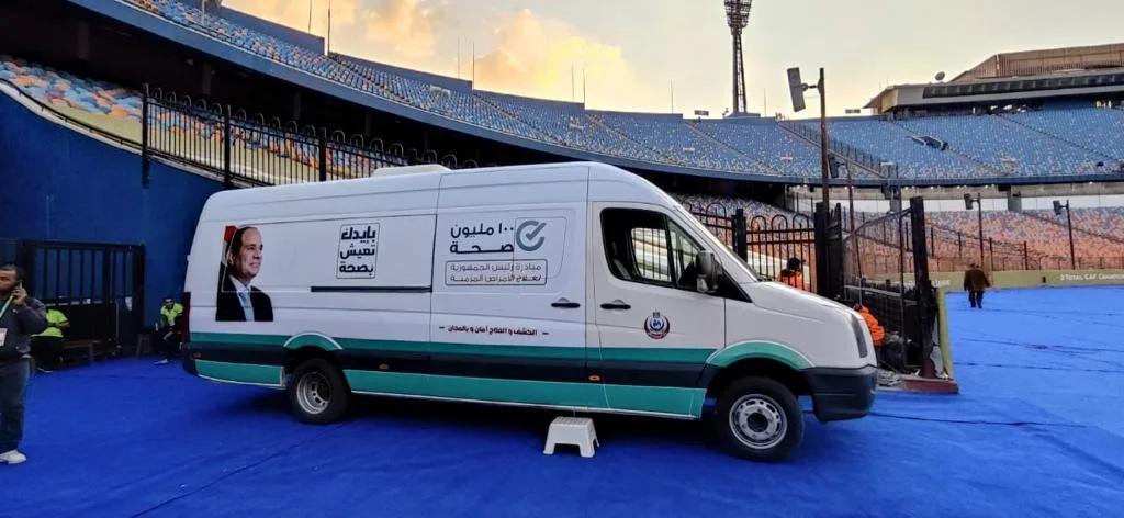 سيارات إسعاف ذاتية التعقيم تشارك في تأمين قمة الأهلى والزمالك.. "التفاصيل".