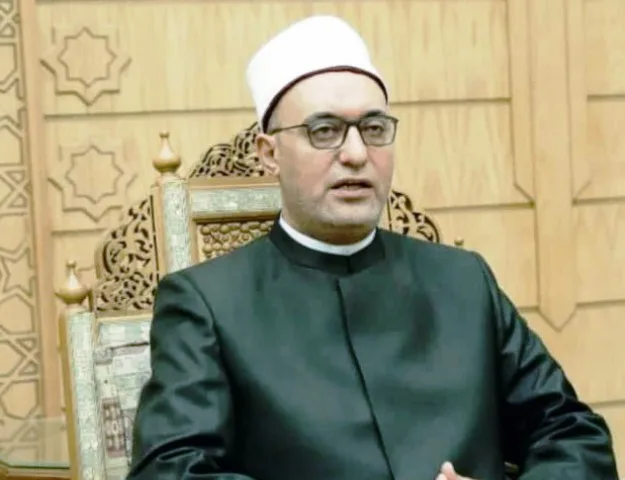 "واعظ" يُثير الغضب بسبب "حساب فيسبوك"..و"الأعلى للشؤون الأزهرية": "ده مخبول"