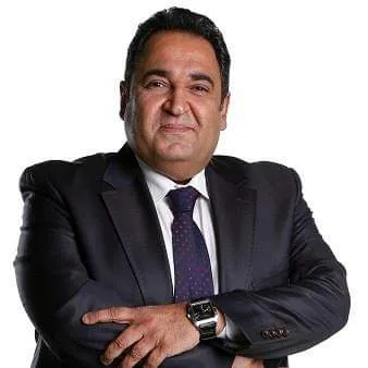 هجوم من الإخوان علي الإعلامي محمد علي خير .. ويُعلق: لقد اوجعتهم