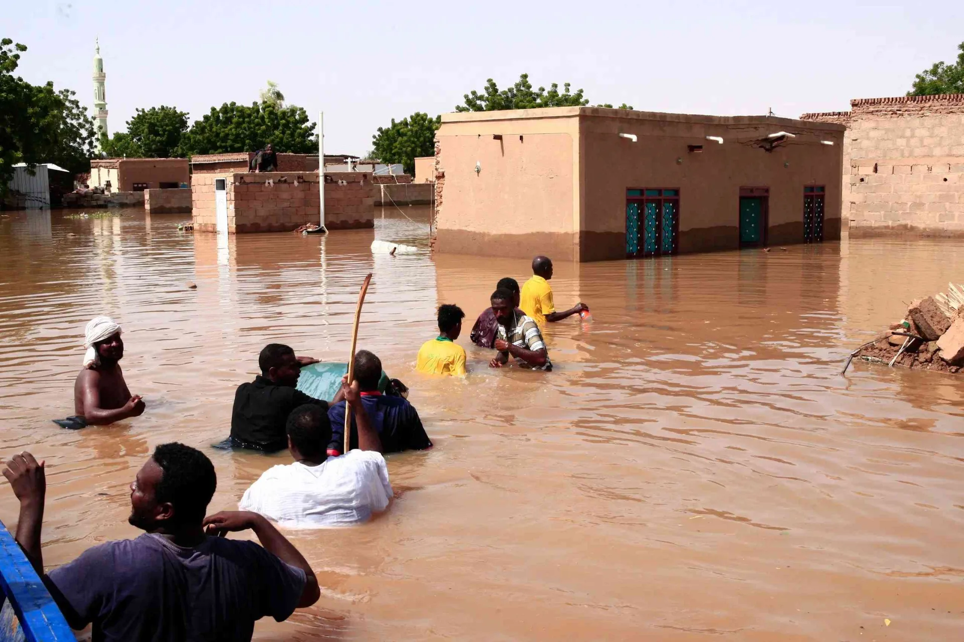 فيضان النيل ينتقل من السودان لمصر.. والبحيرة تغرق