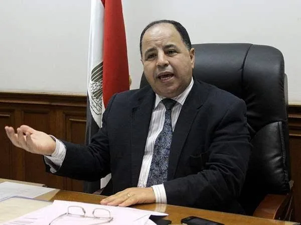 "مزايا مالية جديدة".. المالية تؤكد التزامها تطبيق توجيهات الرئيس بالإهتمام بالمعلم