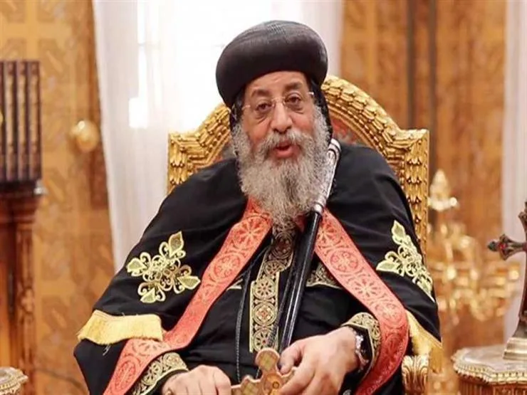 " سلاح ذو حدين" البابا تواضروس يحذر من خطورة السوشيال ميديا