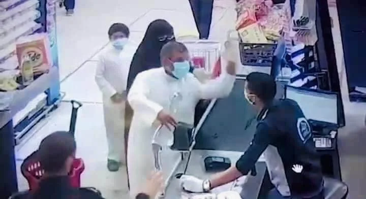 أول رد فعل من البرلمان بعد الاعتداء على شاب بالكويت: المصريون "خط أحمر" فى عهد السيسى