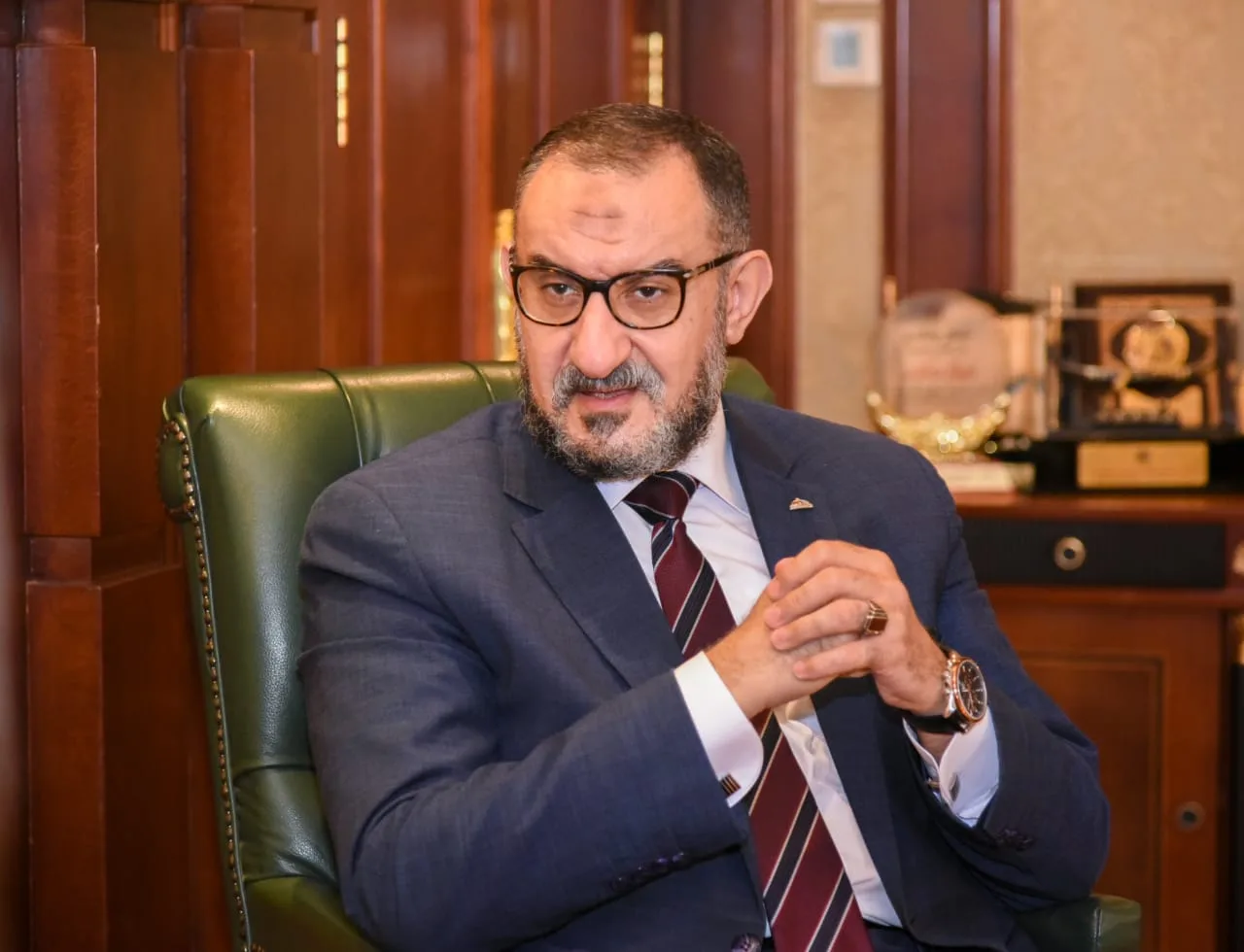 عار عليكم...بعد نشر الصور المسيئة للرسول"الغول" للرئيس الفرنسي: ما هذا الفصام في الشخصية؟